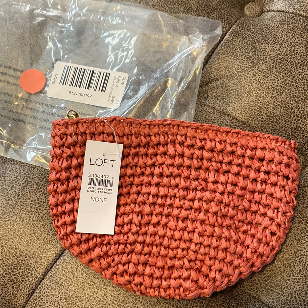 Loft Straw Pouch NWT